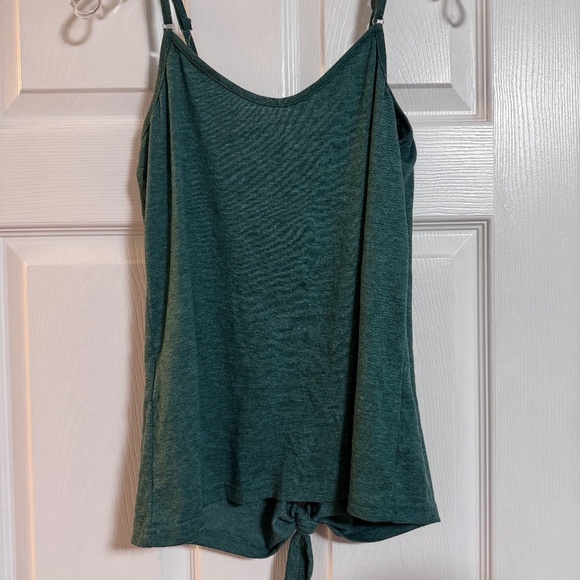 Ivvic Green tank - Picture 2 of 2